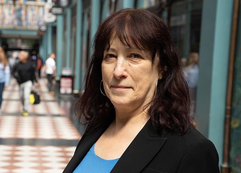 Headshot of Liz Barclay