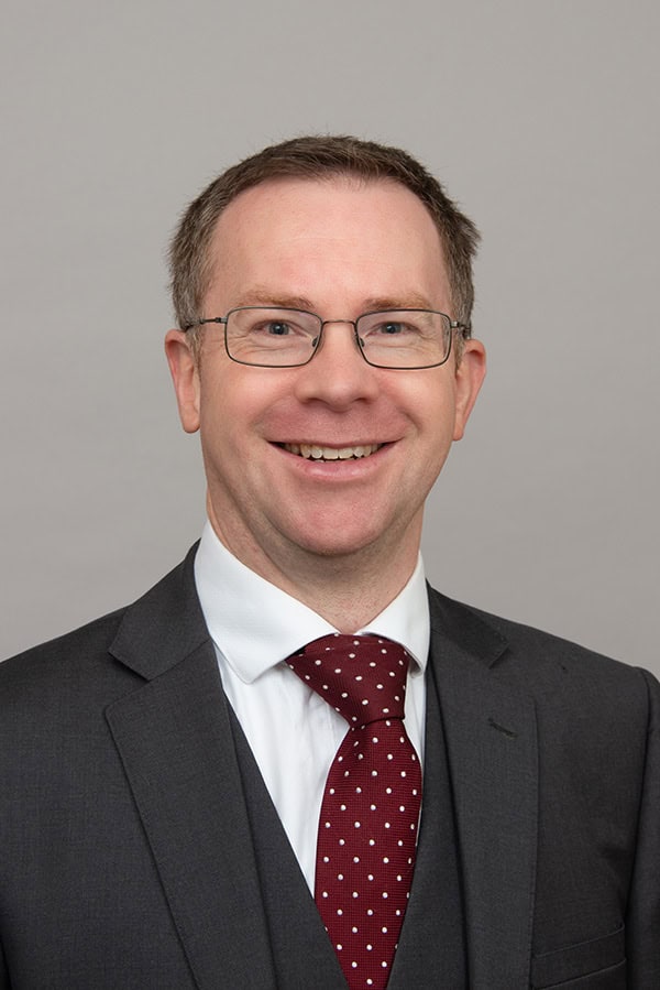 Headshot of Andrew Titmus