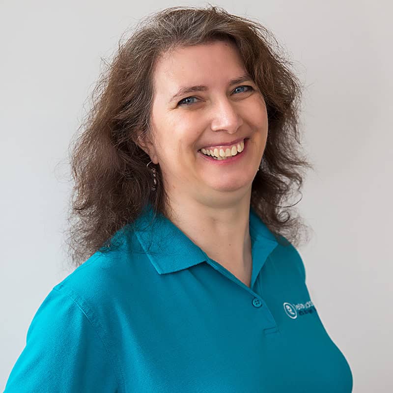 Headshot of Della Hudson