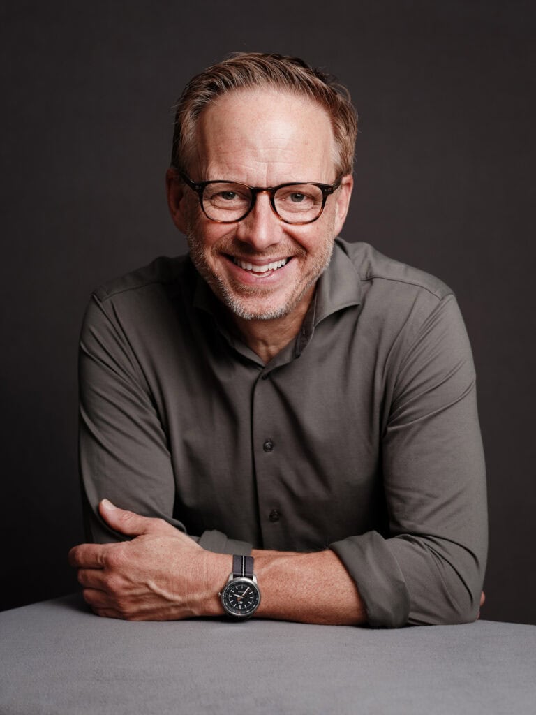 Headshot of Rob Steele